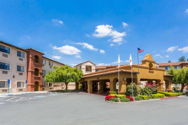 Wyndham Garden San Jose Silicon Valley image 1